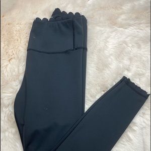 COPY - IVL Scallop Leggings NWOT